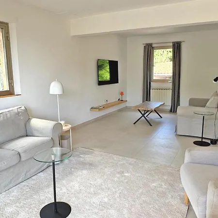 Grand Pin 77 아파트